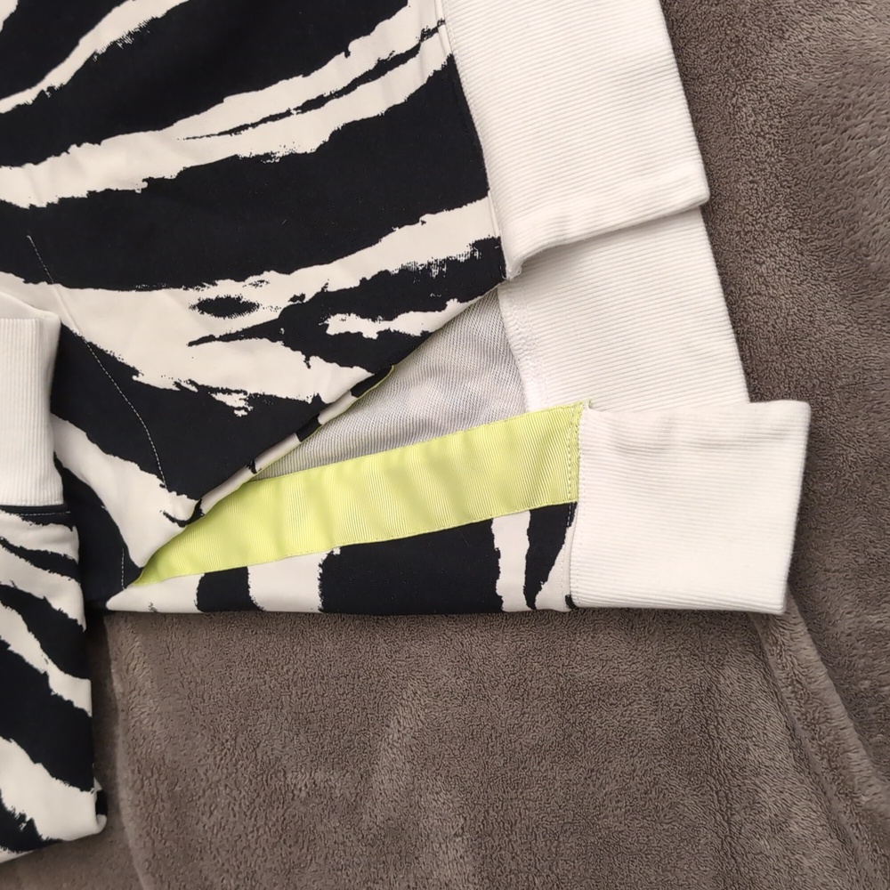 Fabletics Pullover - image 2